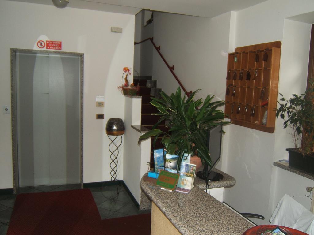 Hotel Berlinghera Sorico Zimmer foto